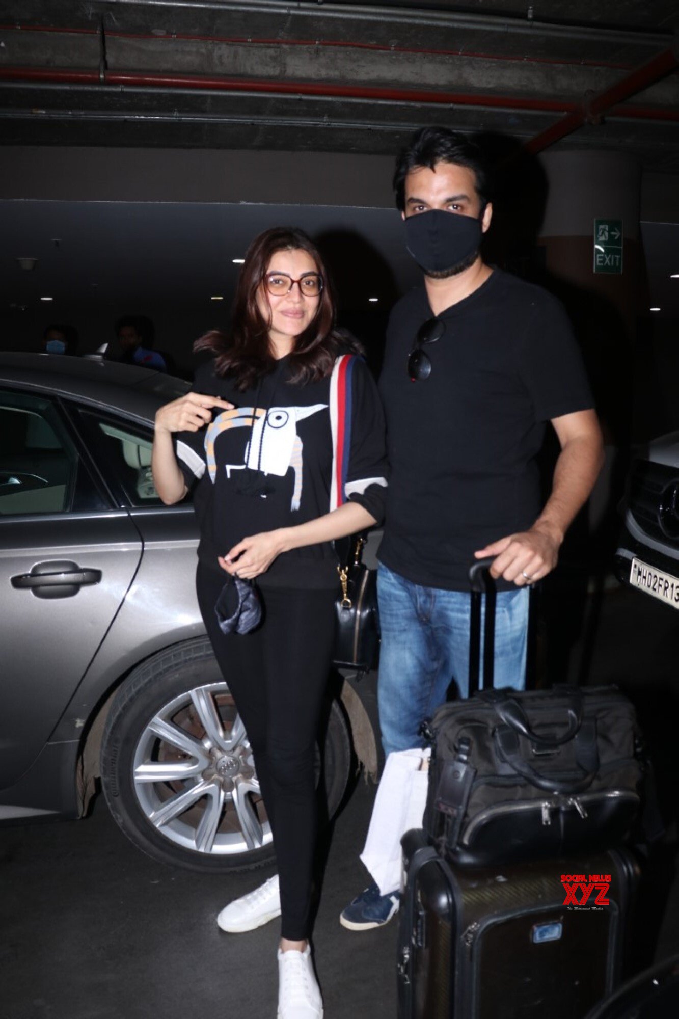 Kajal Agarwal With Husband Spotted At Airport - Gallery - Social News XYZ