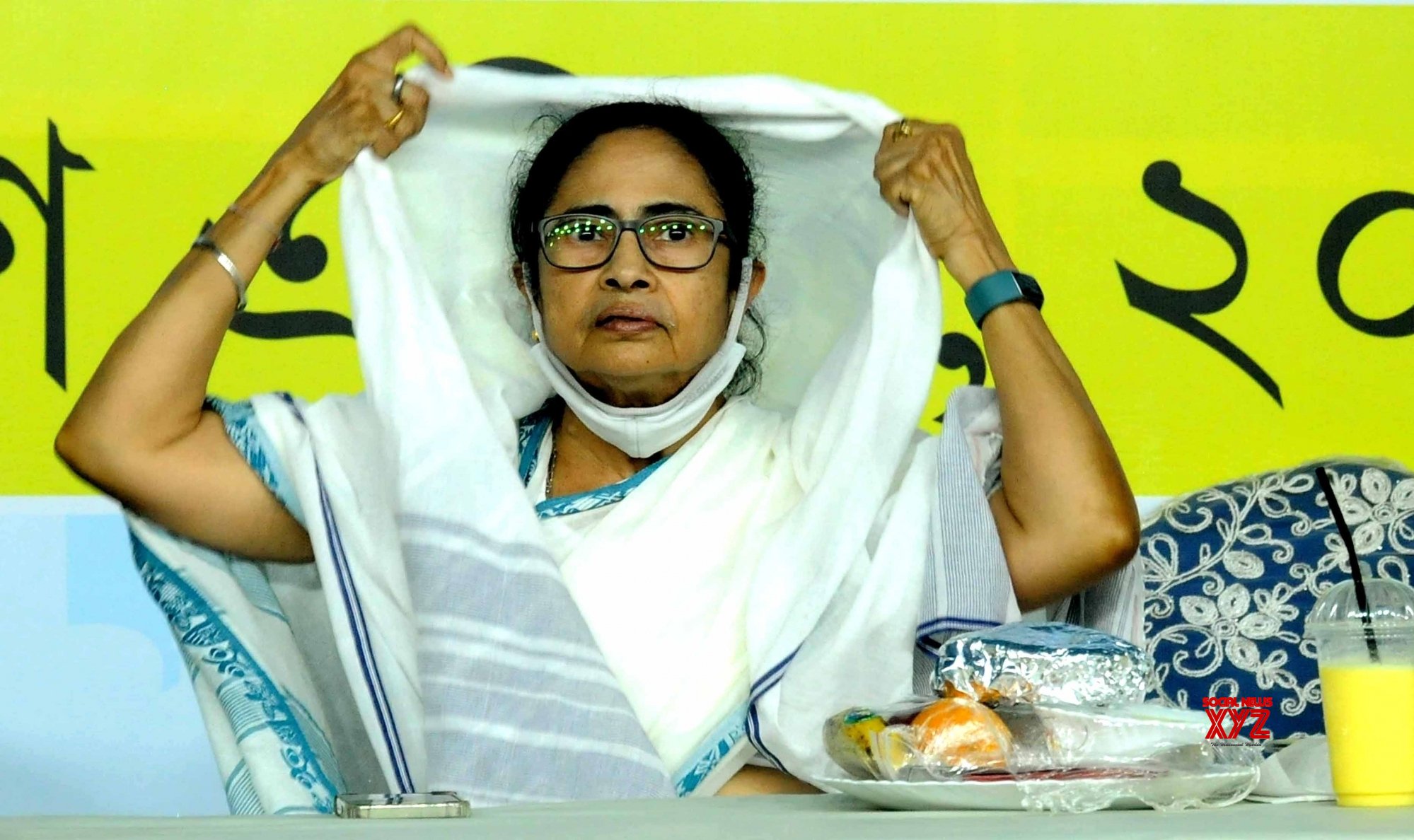 Kolkata :West Bengal Chief Minister Mamata Banerjee,attend Dawat - A ...