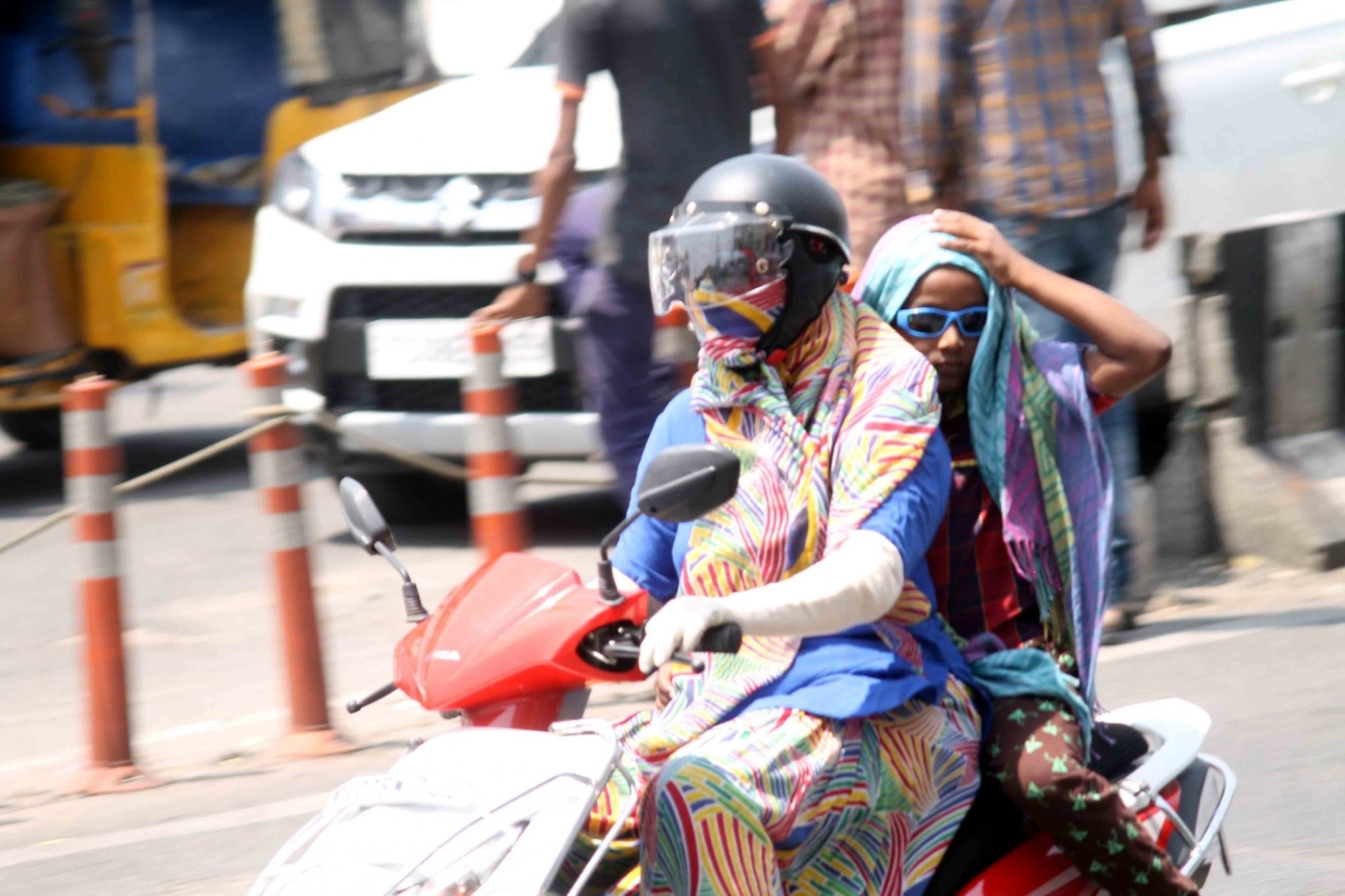 Heat Wave Conditions Grip Telangana, Mercury Shoots To 46 Degrees ...