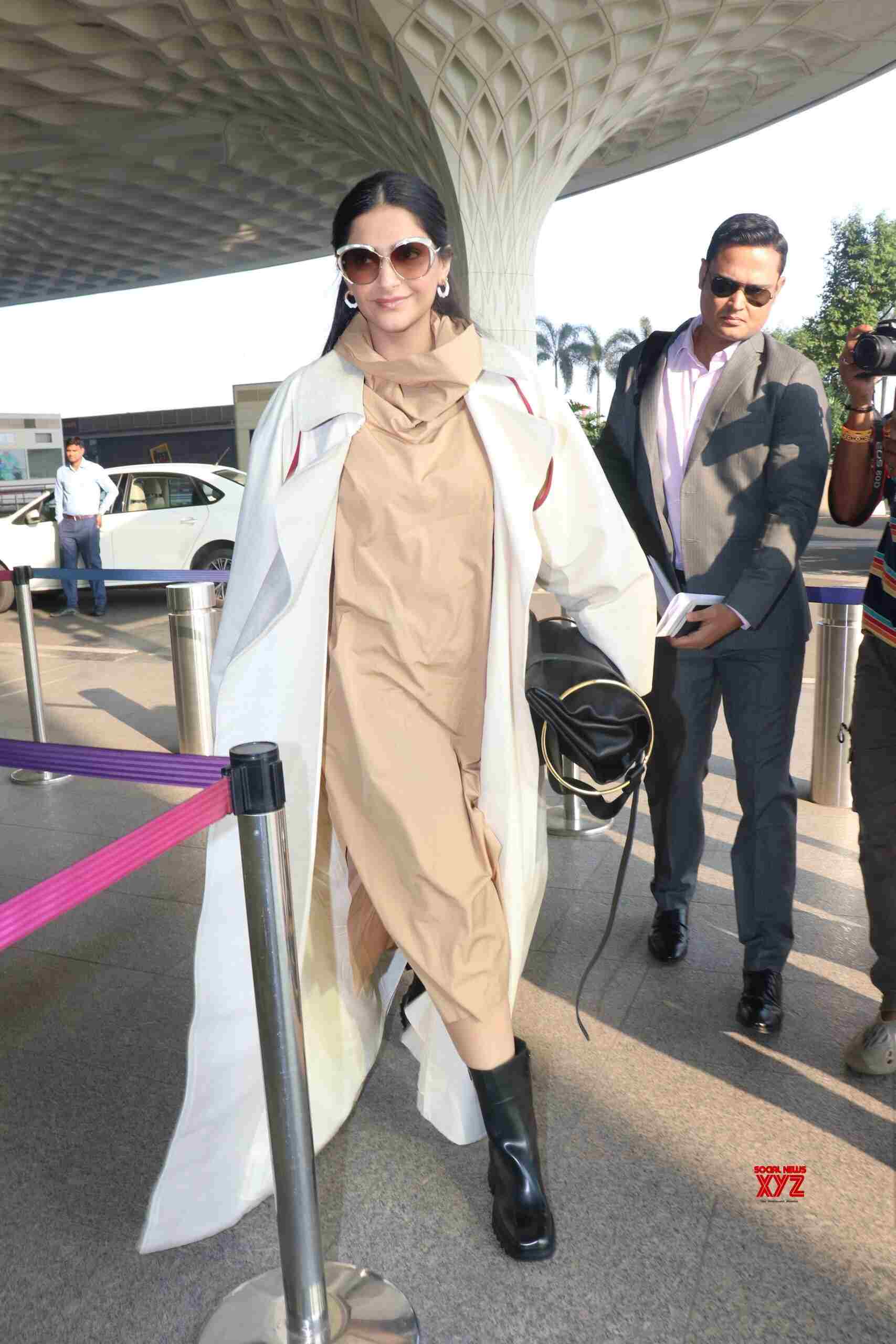 Actress Sonam Kapoor Spotted At Airport In Mumbai Departure - Gallery ...