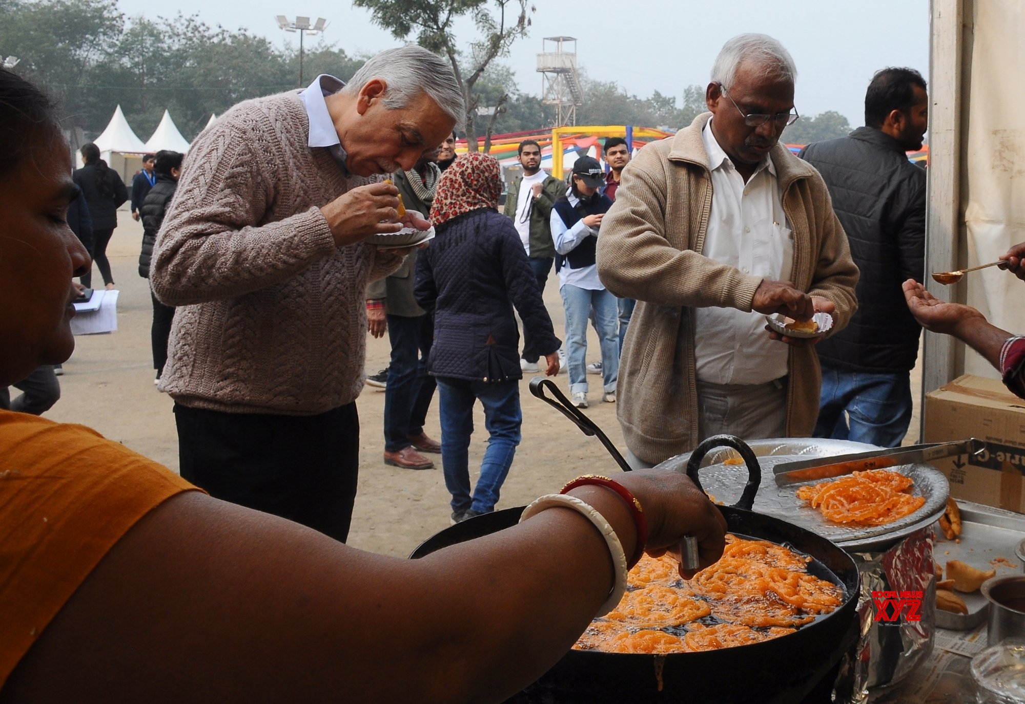 New Delhi: A Woman Chef Prepares 'Jalebi' For Visitors At The 12th ...