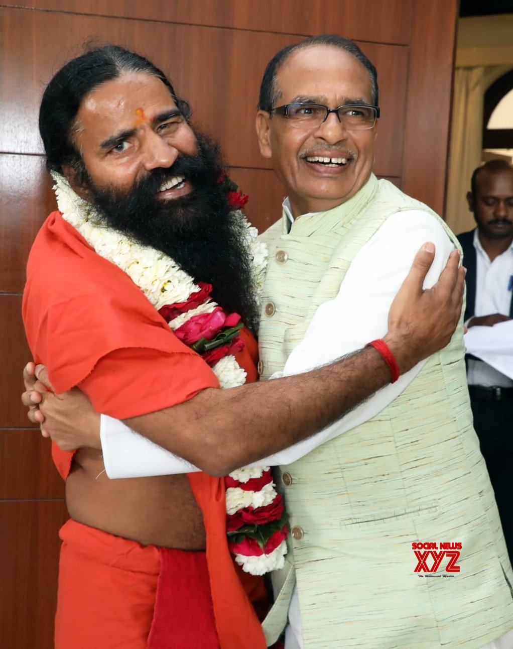 Bhopal : Baba Ramdev Met CM Shivraj Singh Chouhan At His Residence # ...