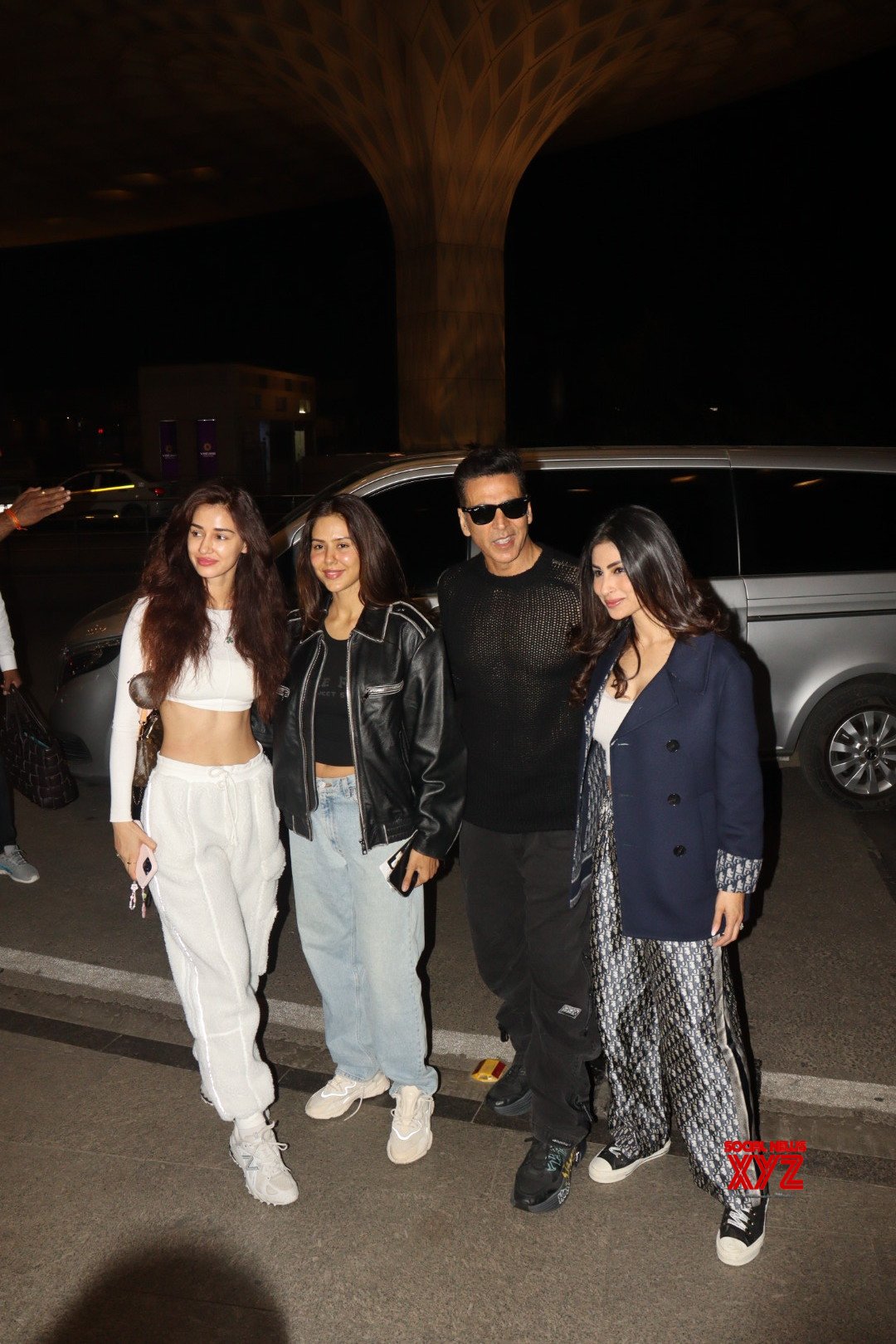 Akshay Kumar, Mouni Roy, Disha Patani, Sonam Bajwa Roy Spotted At ...