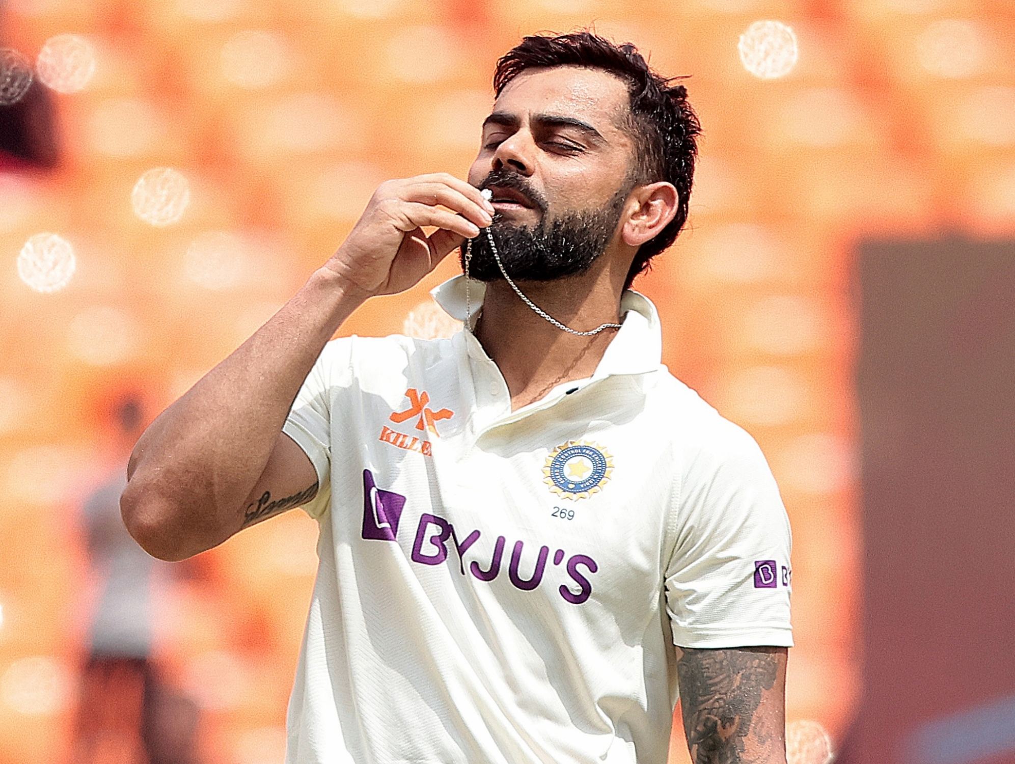 4th Test, Day 4: Virat Kohli Scores Long-awaited 28th Test Century In ...