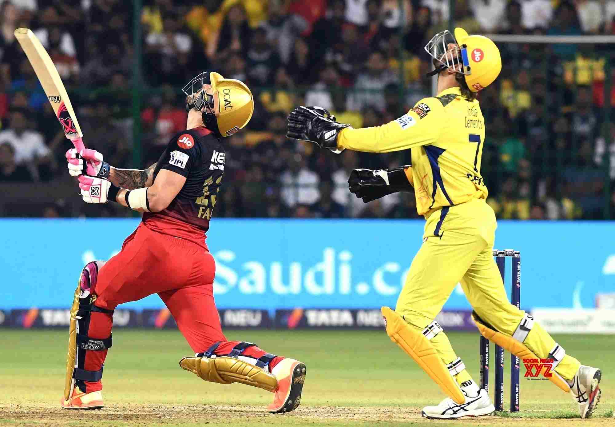 Bangalore : CSK Captain MS Dhoni Attempts A Catch Of RCB Captain - Faf ...