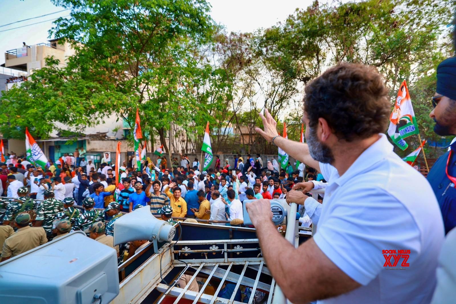 Ballari : Congress Leader Rahul Gandhi Holds A Road Show Ahead Of ...