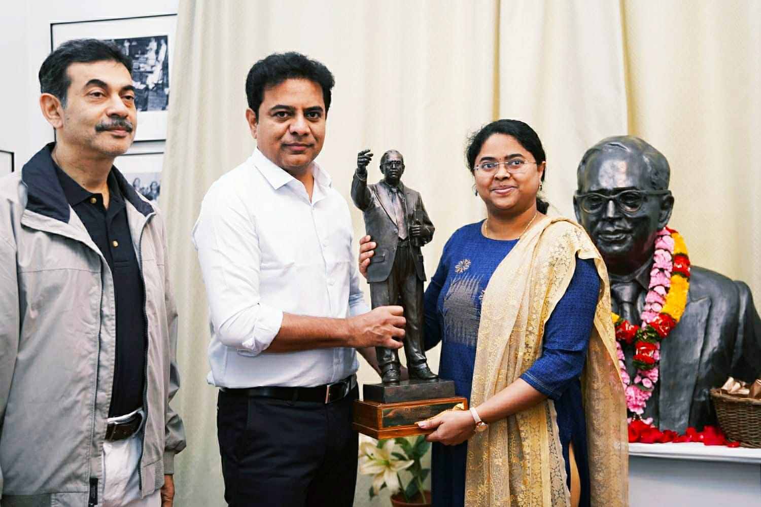 KTR Presents Replica Of Ambedkar's Statue To Ambedkar Museum London ...