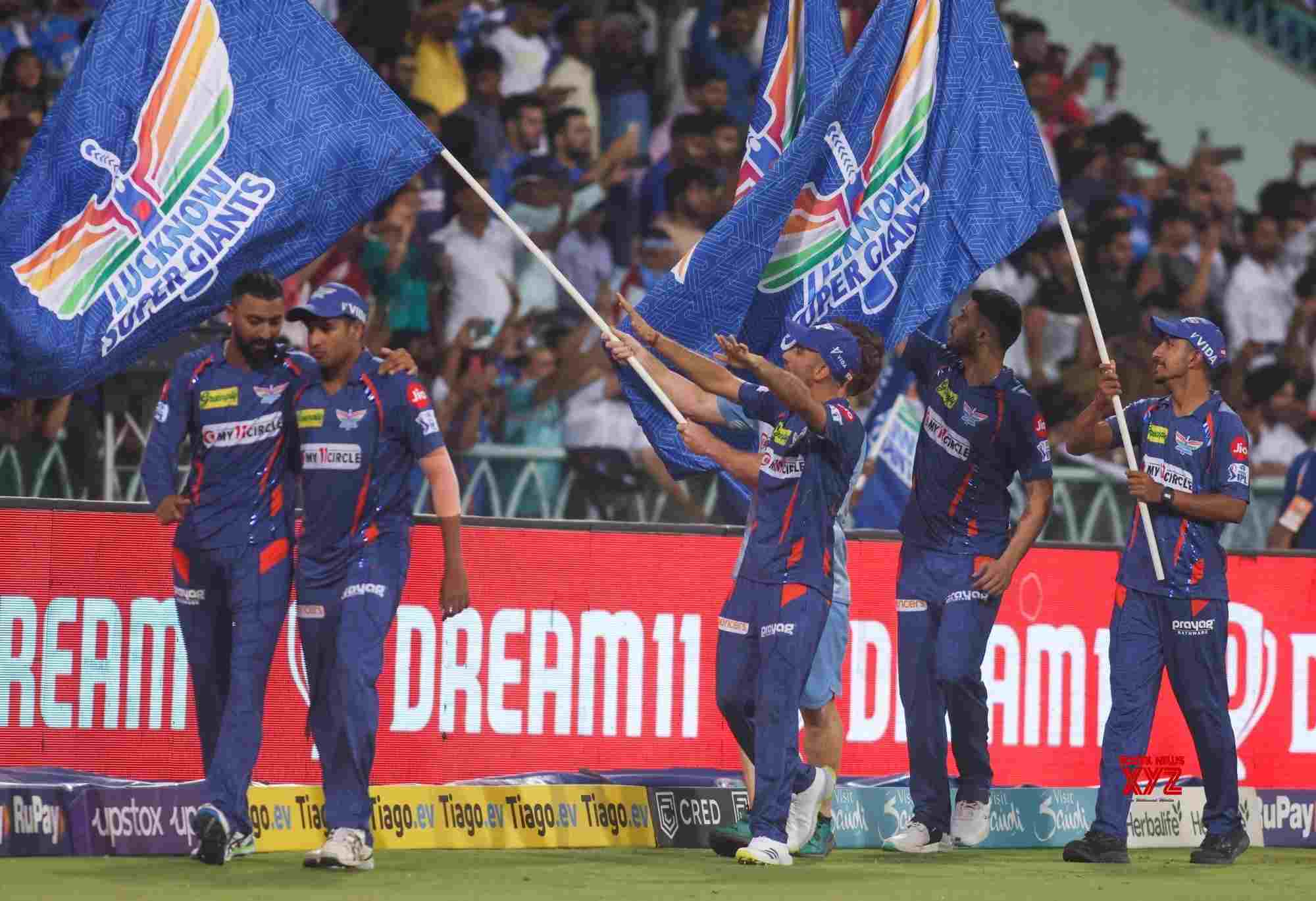 : Lucknow : Lucknow Super Giants Captain Krunal Pandya With Teammates ...