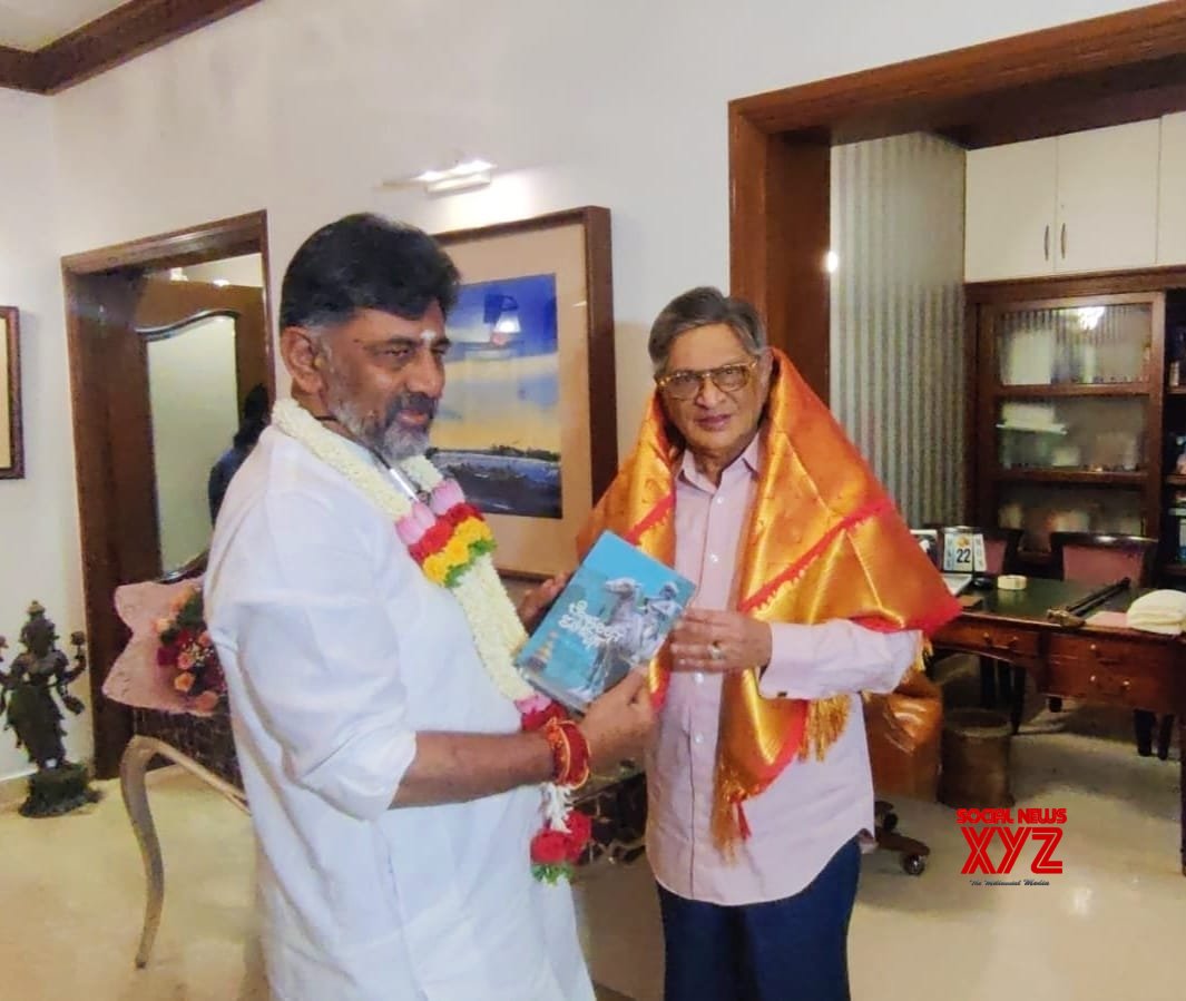 Bengaluru: Deputy Chief Minister Of Karnataka DK Shivakumar Meets ...