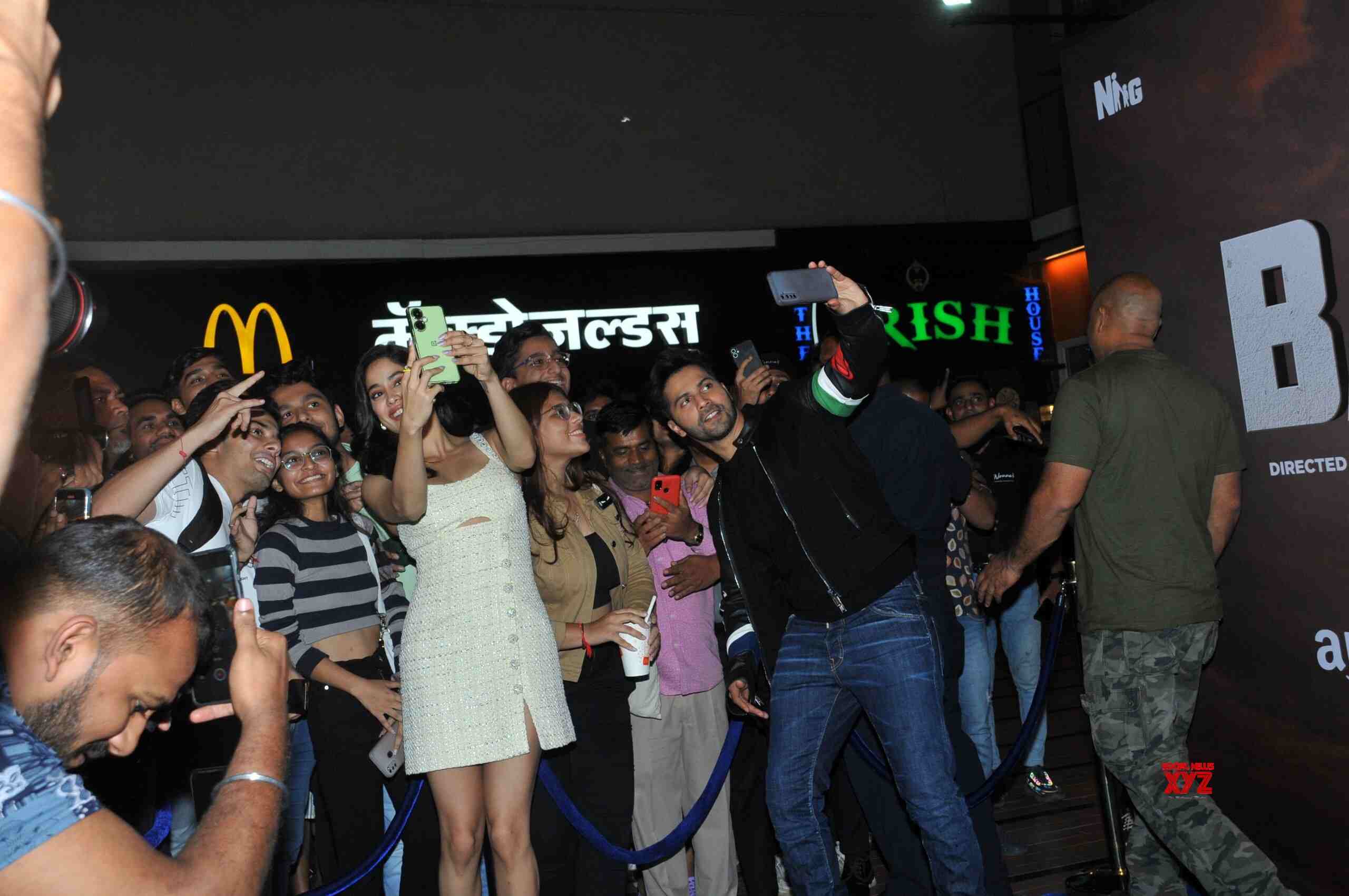 Janhvi Kapoor And Varun Dhawan Entry At Bawaal Special Screening In ...