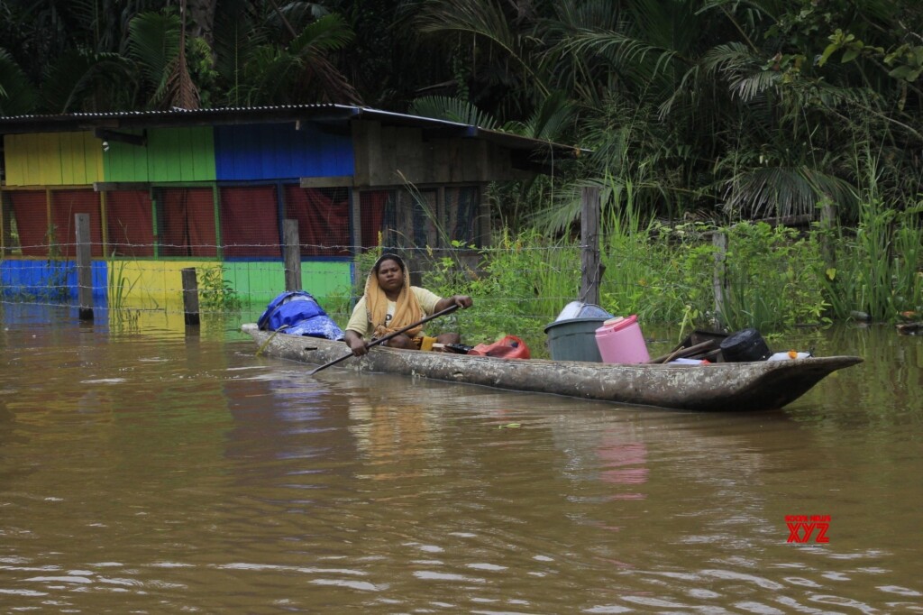 7 orang tewas akibat banjir bandang dan tanah longsor di Indonesia