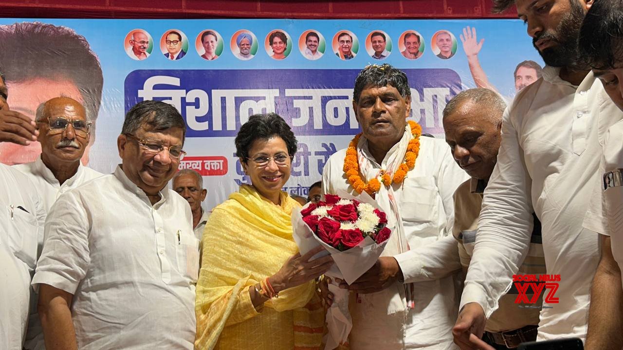 Hisar: Congress MP Kumari Selja addresses a public meeting in support of Congress candidate Ramniwas Rada #Gallery