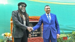 New Delhi: Prime Minister of Jamaica, Andrew Holness, with Jamaican cricketer Chris Gayle during the inauguration of the newly named Jamaica Marg (Jamaica Road) in New Delhi on Tuesday, October 01, 2024. (Photo: IANS)