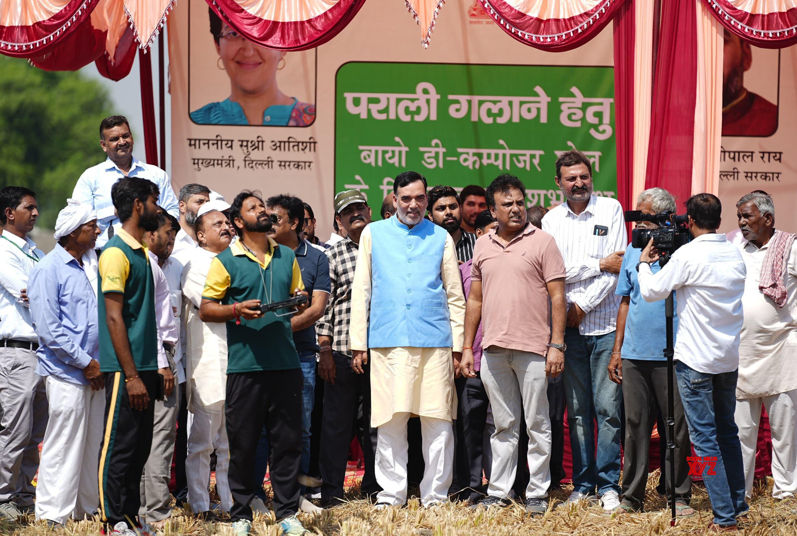 New Delhi: Gopal Rai during the inauguration of the spraying of Bio De Composer Mixture #Gallery