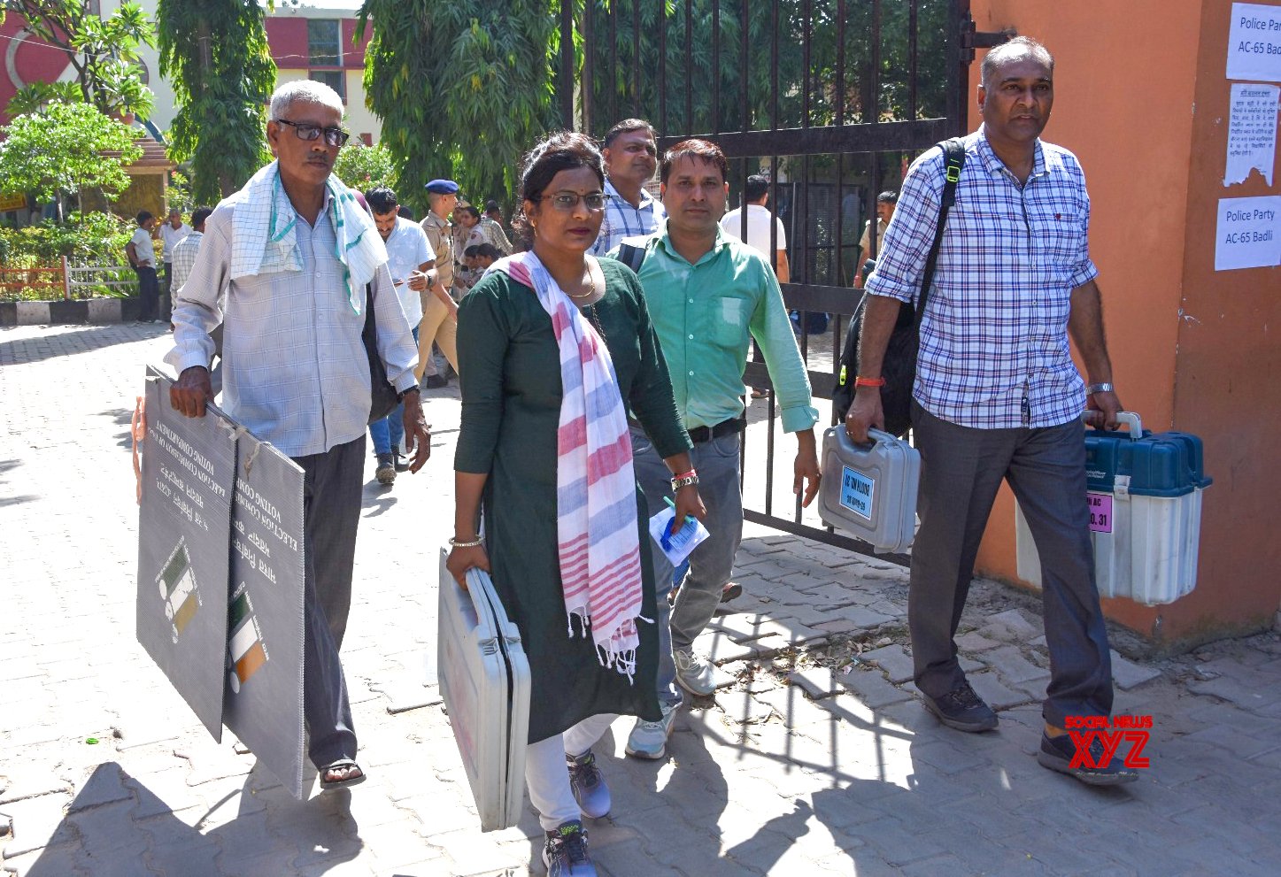 Jhajjar : Polling officials leave for their respective polling stations #Gallery