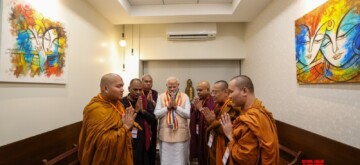 Mumbai: Members of the Bhikkhu Sangha meet Prime Minister Narendra Modi in Mumbai on Saturday, October 5, 2024. (Photo: IANS)