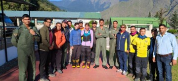 Chamoli: Indian Air Force rescues two foreign mountaineers from the Chaukhamba III trek after two days of bad weather, in Chamoli on Sunday, October 6, 2024. (Photo: IANS)