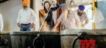 Amritsar: British High Commissioner to India, Lindy Cameron, visits the Golden Temple to pay obeisance, in Amritsar on Wednesday, October 09, 2024. (Photo: IANS)