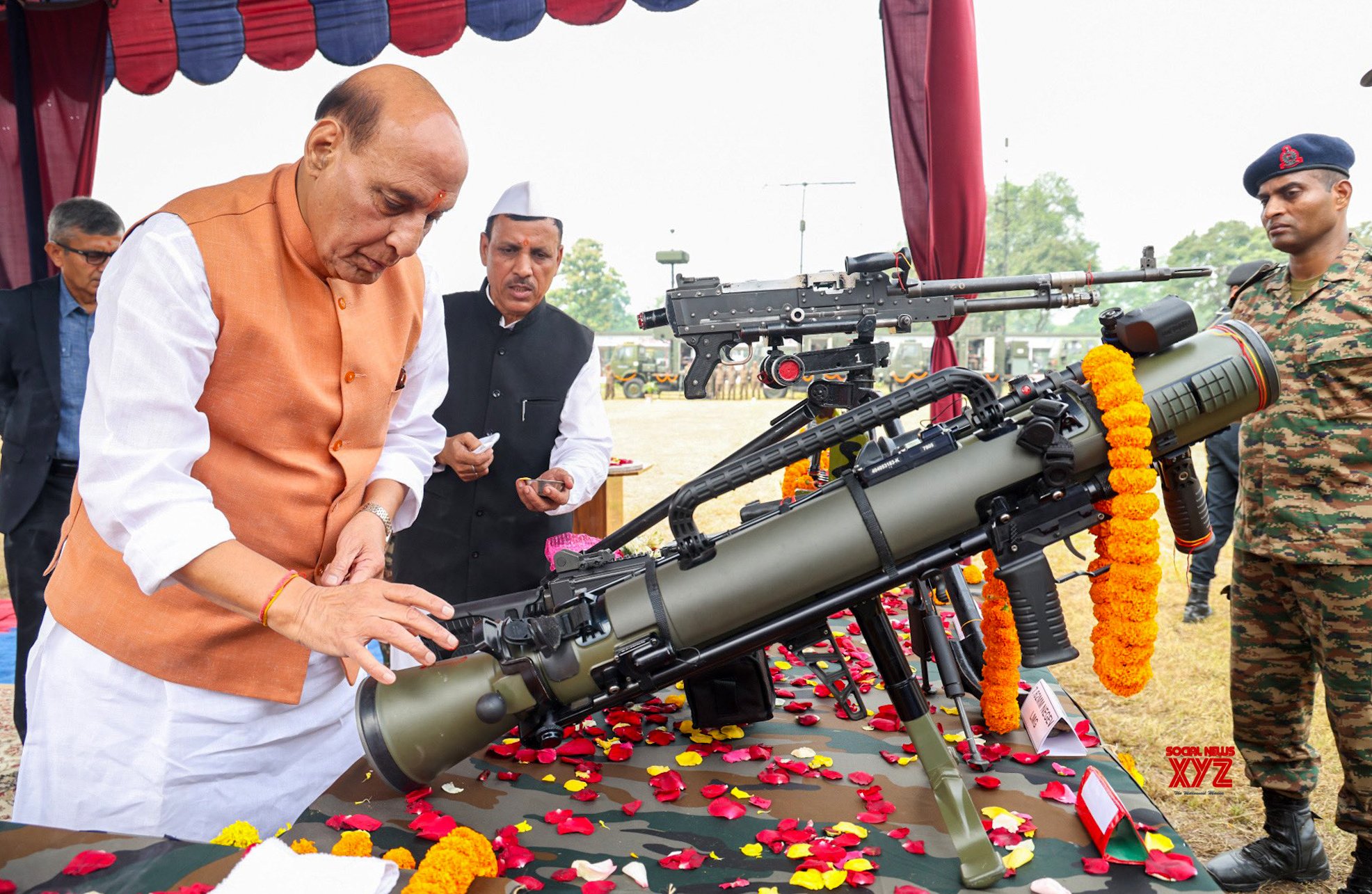 Darjeeling: Rajnath Singh realiza Shastra Puja #Galería