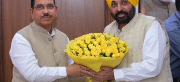 New Delhi: Punjab Chief Minister Bhagwant Mann meets Union Minister Pralhad Joshi at Krishi Bhavan in New Delhi on Monday, October 14, 2024. (Photo: IANS)