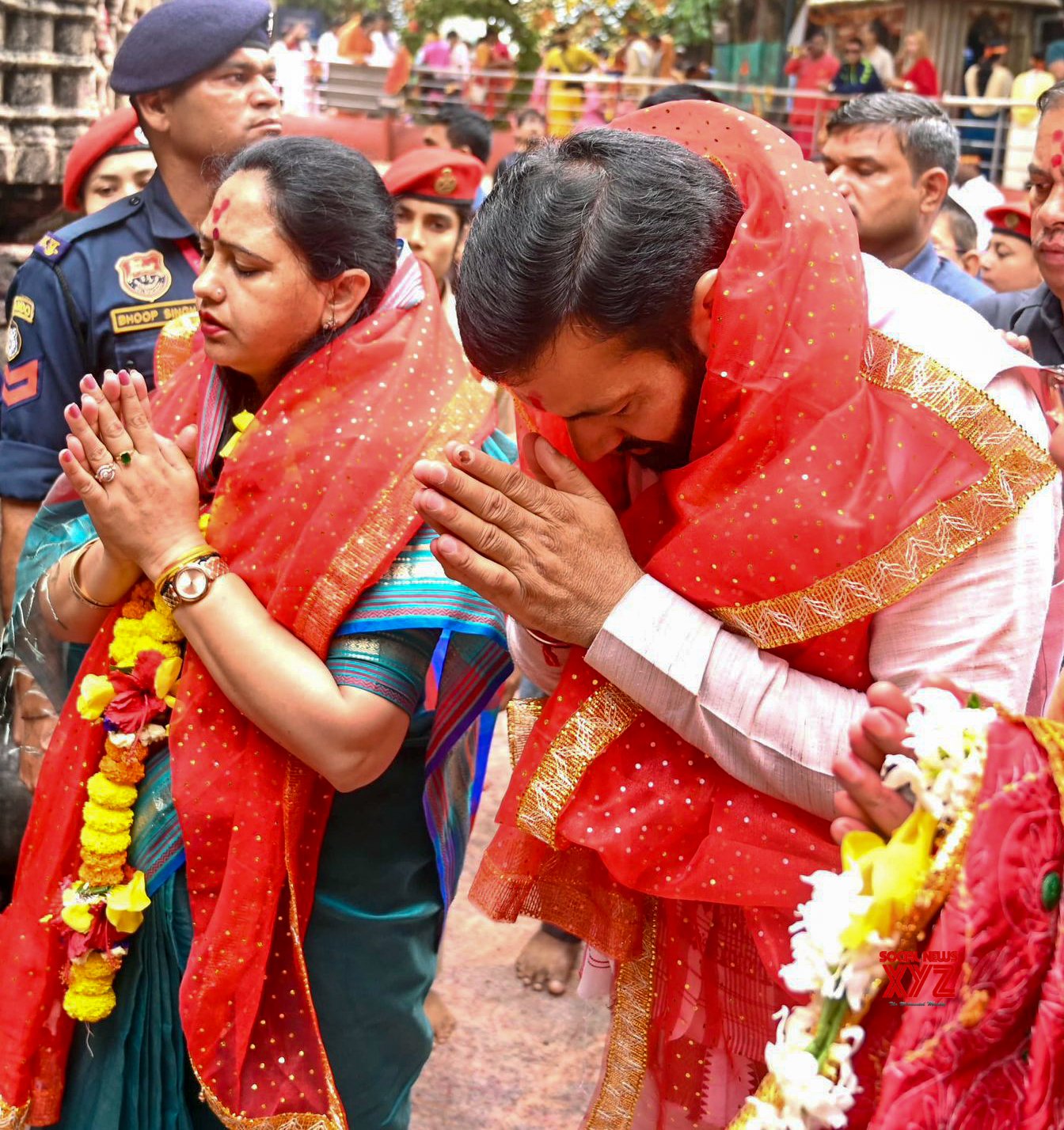 Guwahati: - Nayab Singh Saini orando en el templo Kamahya #Galería