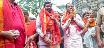 Guwahati: Haryana Chief Minister Nayab Singh Saini offers prayer at Kamakhya Temple in Guwahati on Monday, October 14, 2024. (Photo: IANS)