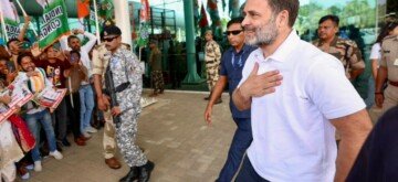 Ranchi: Leader of Opposition in Lok Sabha Rahul Gandhi recieves a warm welcome on his arrival to attend  'Constitution Samman Sammelan' in Ranchi on Saturday, October 19, 2024. (Photo: IANS)