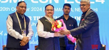 New Delhi: Union Minister of Health and Family Welfare & Chemicals and Fertilizers Jagat Prakash Nadda being fecilitated during BJMFCON 2024 under the aegis of Bihar and Jharkhand medical forum in New Delhi on Sunday, October 20, 2024. (Photo: IANS)