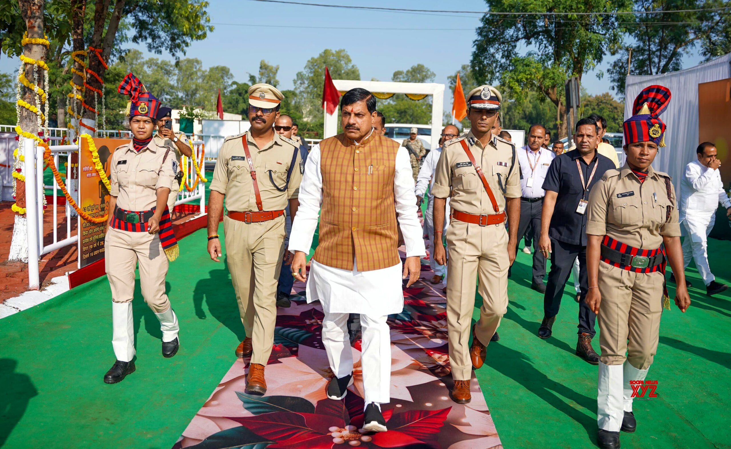 Ujjain: CM Mohan Yadav asistió al Día Conmemorativo de los Mártires de la Policía en la Línea de Policía #Galería