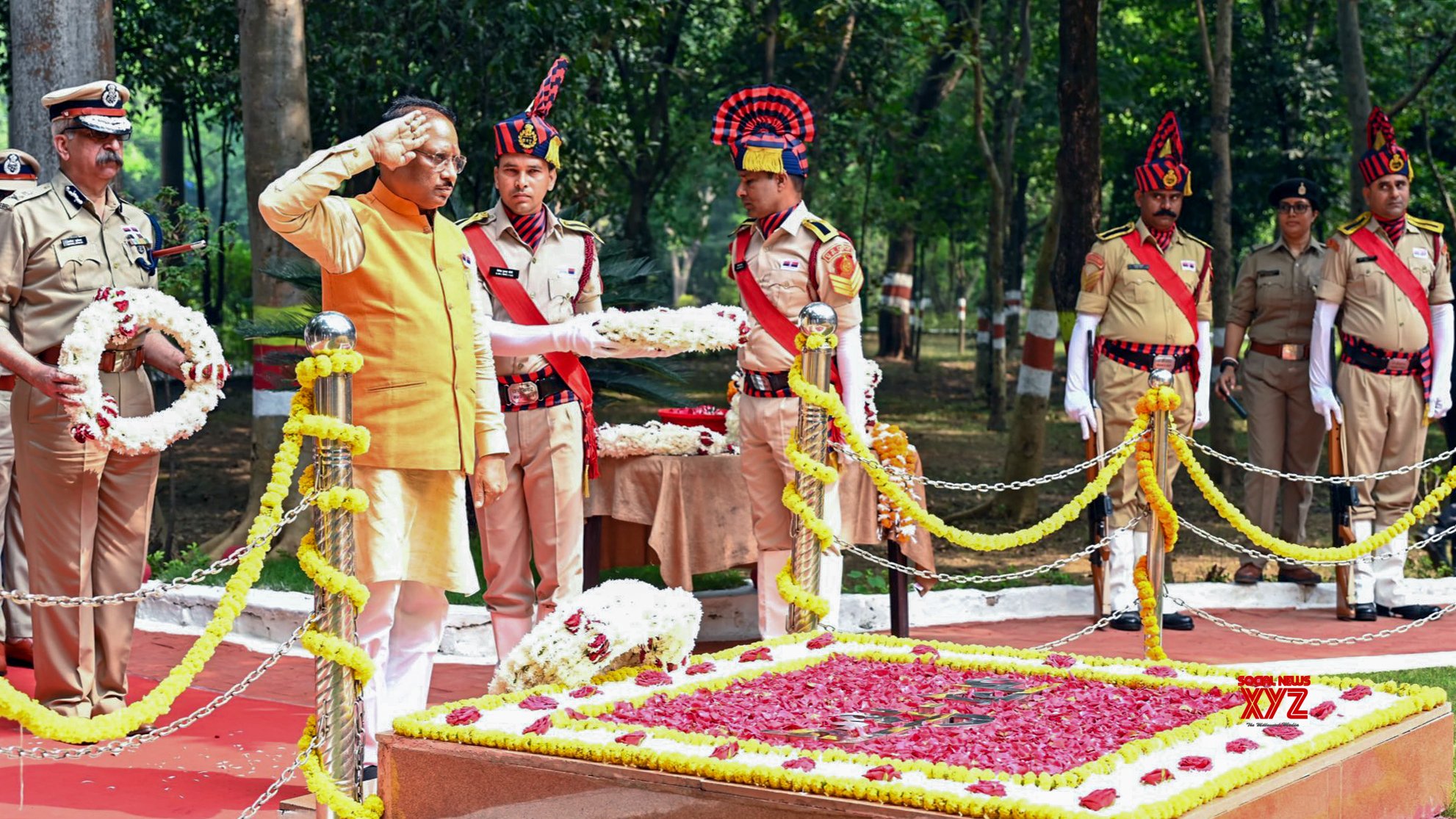 Raipur: CM Vishnu Deo Sai rinde homenaje al Cuarto Cuerpo de las Fuerzas Armadas de Chhattisgarh #Galería