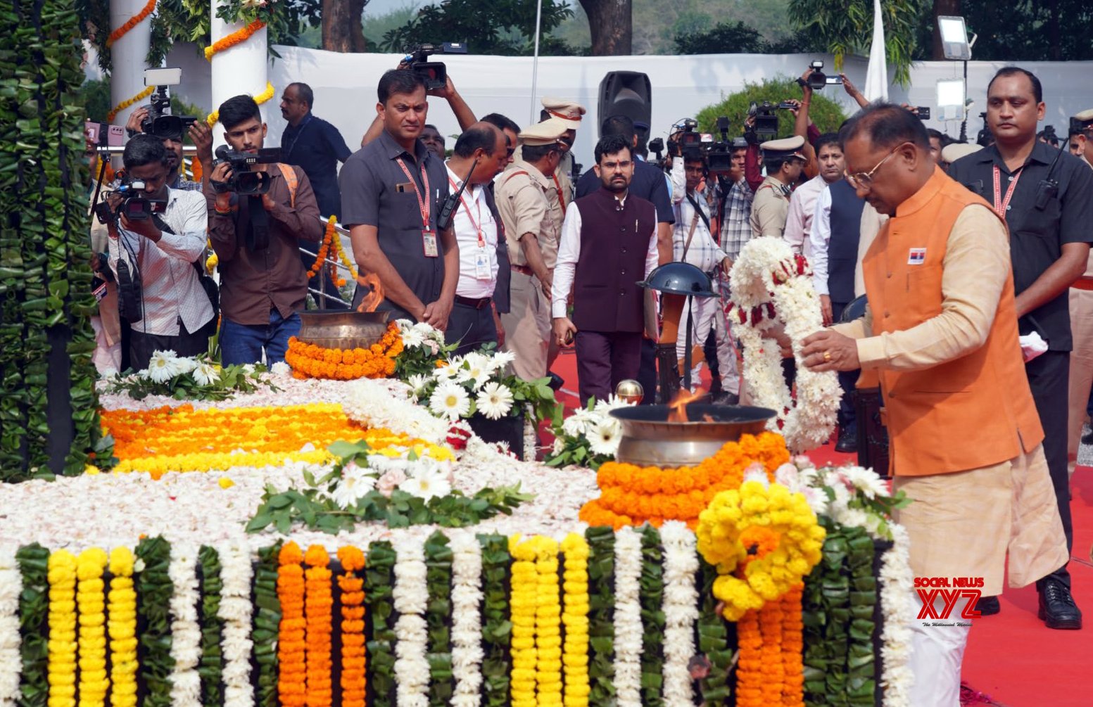 Raipur: CM Vishnu Deo Sai rinde homenaje al Cuarto Cuerpo de las Fuerzas Armadas de Chhattisgarh #Galería