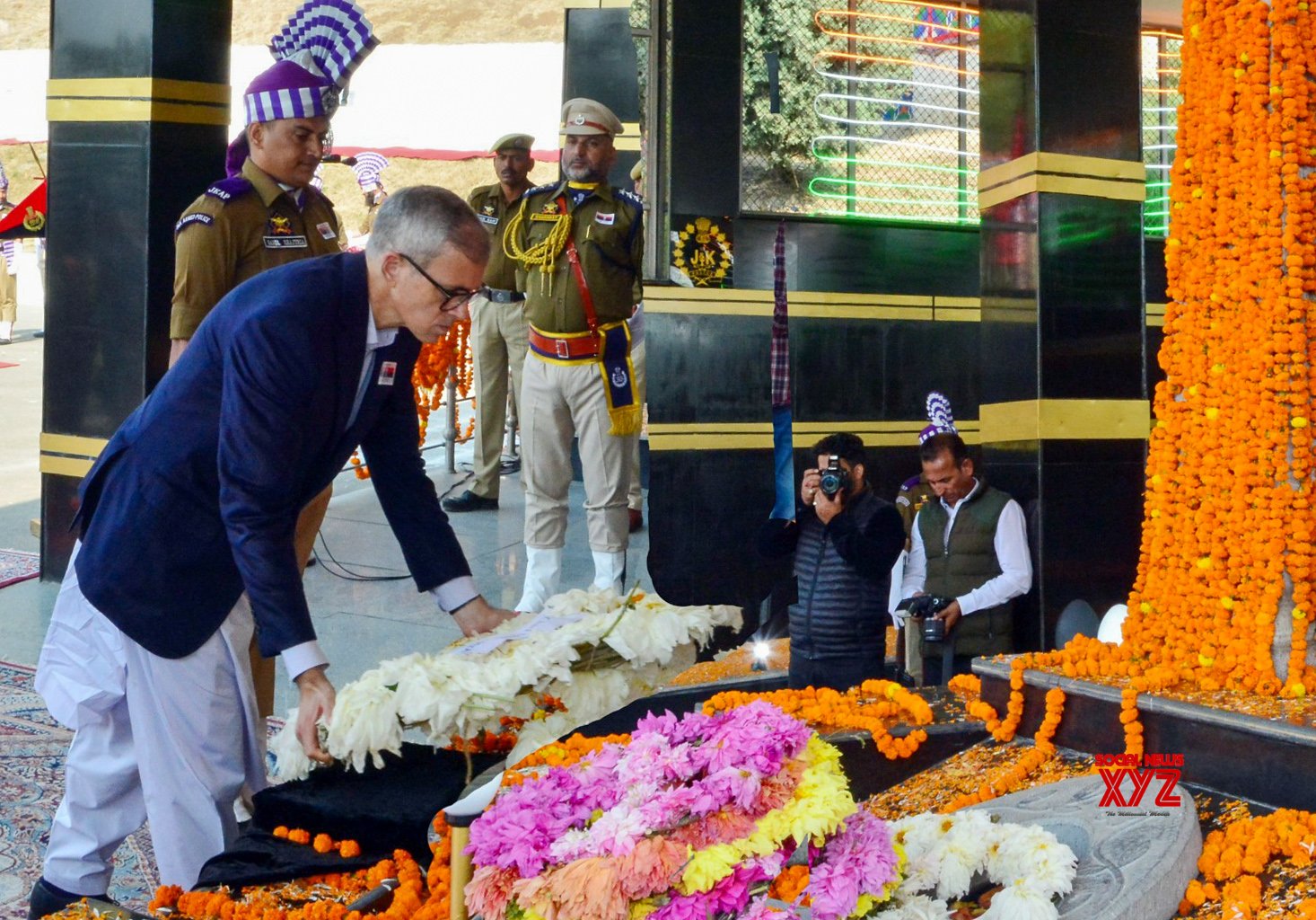 Srinagar: el ministro principal, Omar Abdullah, rinde homenaje a los mártires de la policía #Galería