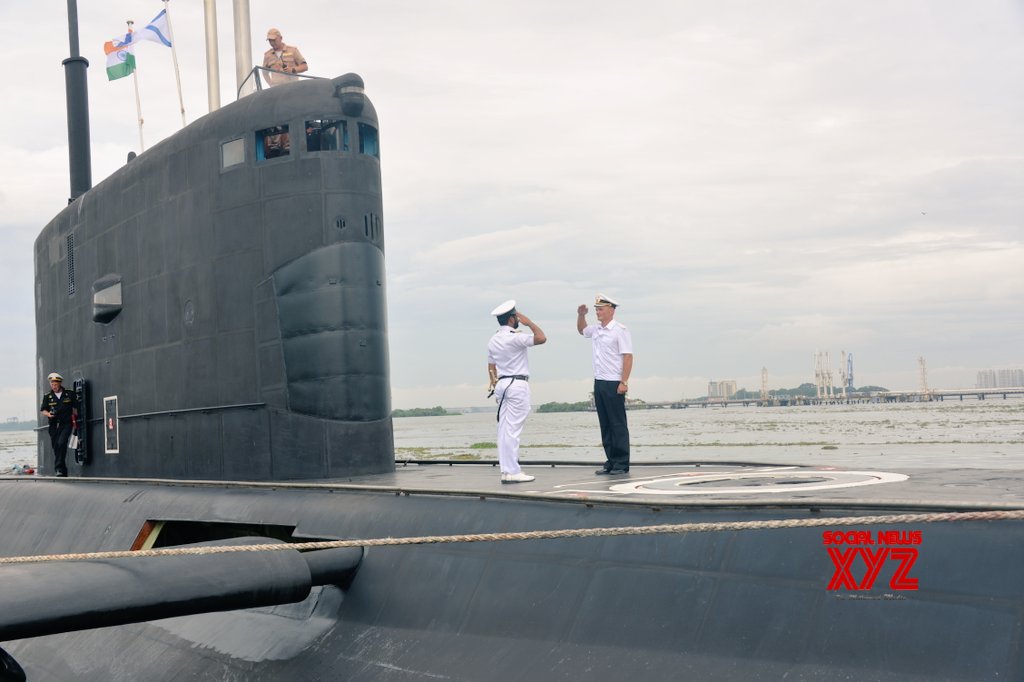 Kochi: el submarino de la Armada rusa Ufa (B 588) realiza una visita de buena voluntad #Galería