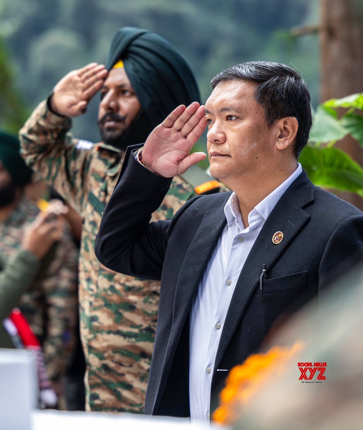 West Kameng: Pema Khandu rinde homenaje a los héroes de guerra de 1962 en el Memorial de Guerra de Nyukmadung #Gallery