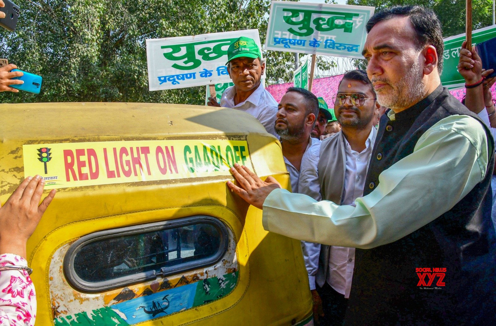 Nueva Delhi: Lanzamiento del Ministro de Medio Ambiente de Delhi, Gopal Rai "La luz roja está encendida, Gaadi está apagado." acción - #Galería