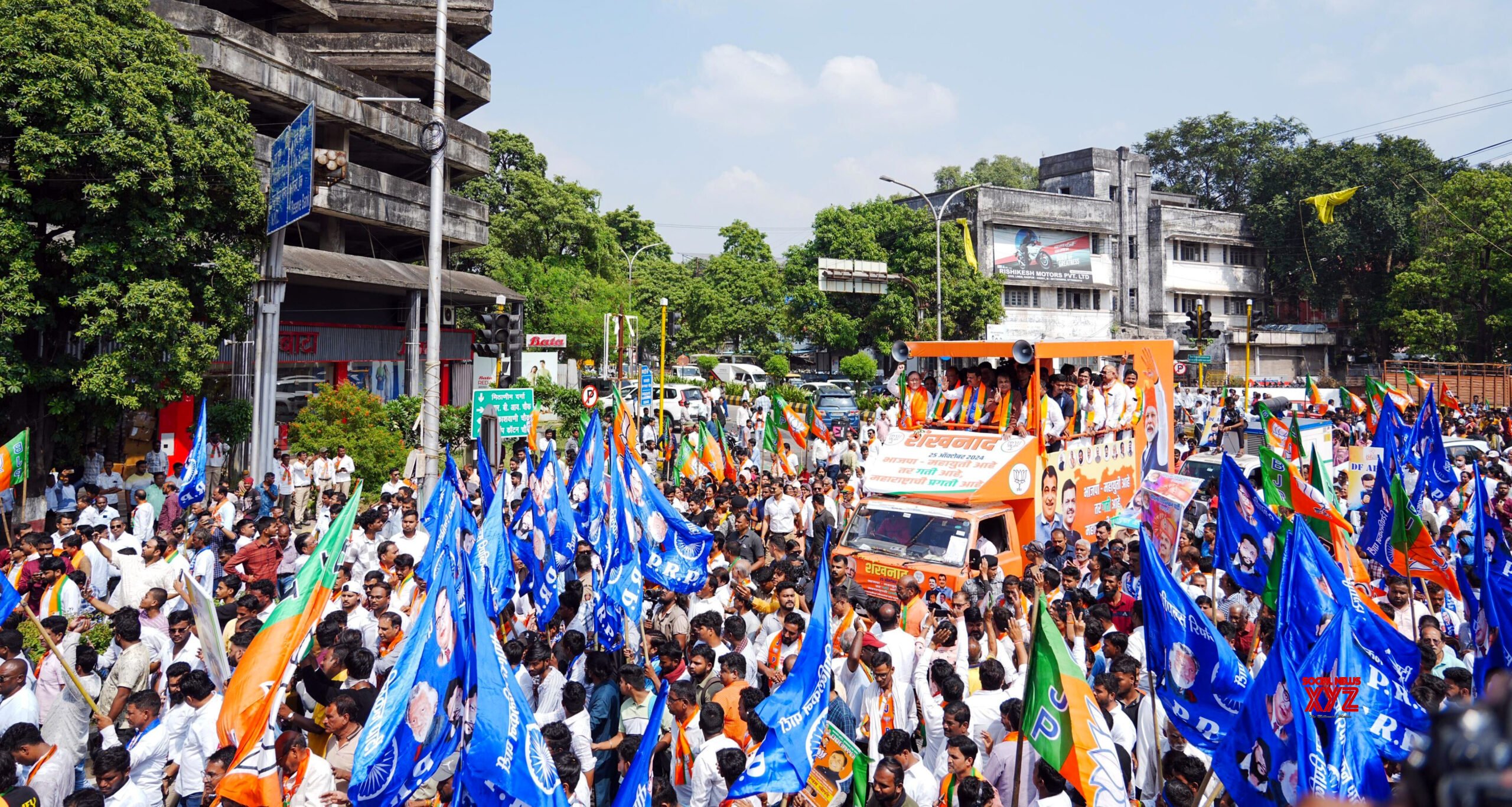 Nagpur: Nitin Gadkari at Devendra Fadnavis' Nomination Rally #Gallery