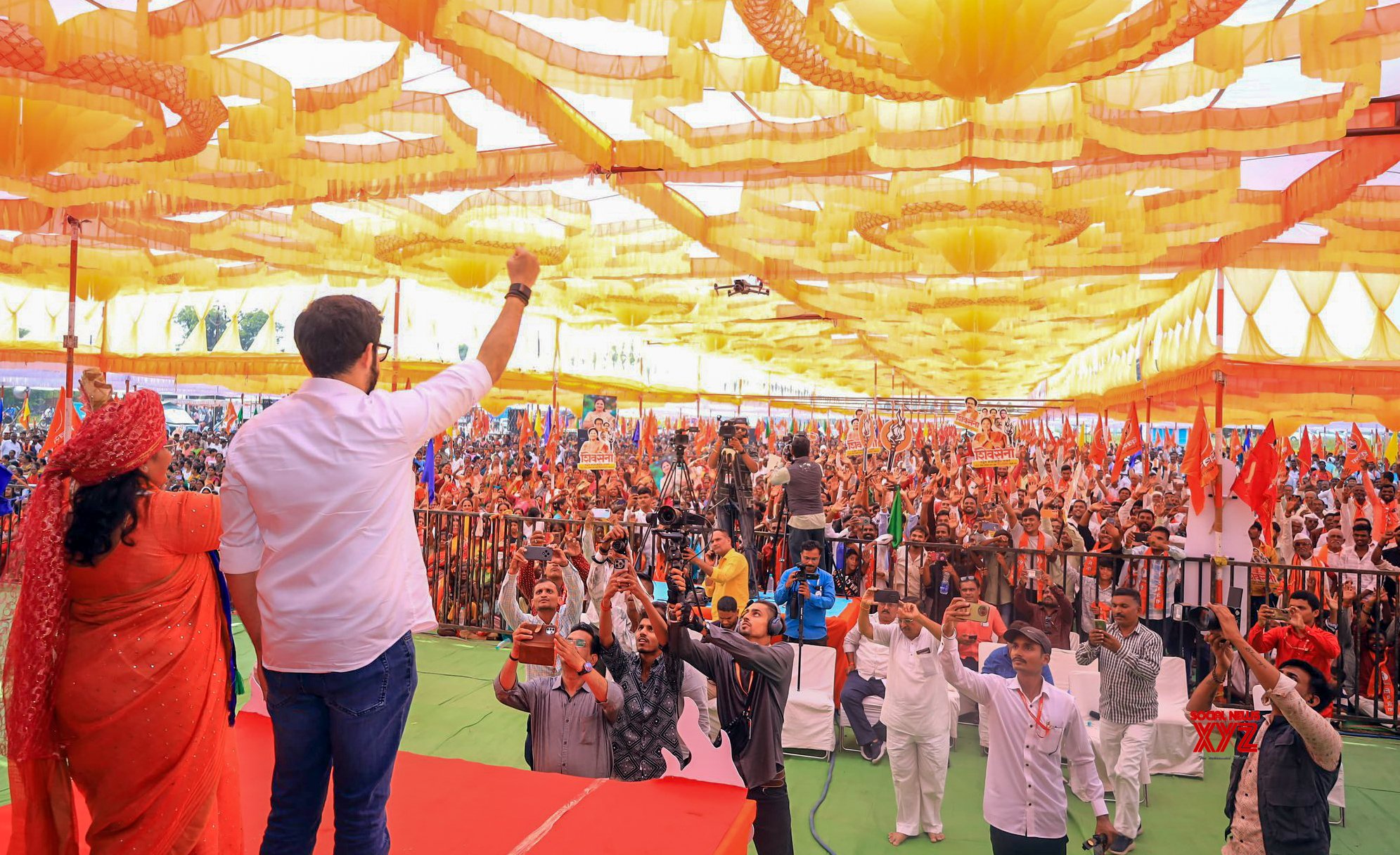 Jalgaon: el líder de Shiv Sena, MLA Aditya Thackeray, está haciendo campaña #Galería