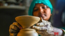 Noida: A potter makes earthen lamps at his workshop in preparation for the Diwali festival in Noida on Saturday, October 26, 2024. (Photo: IANS/Ramesh Sharma)