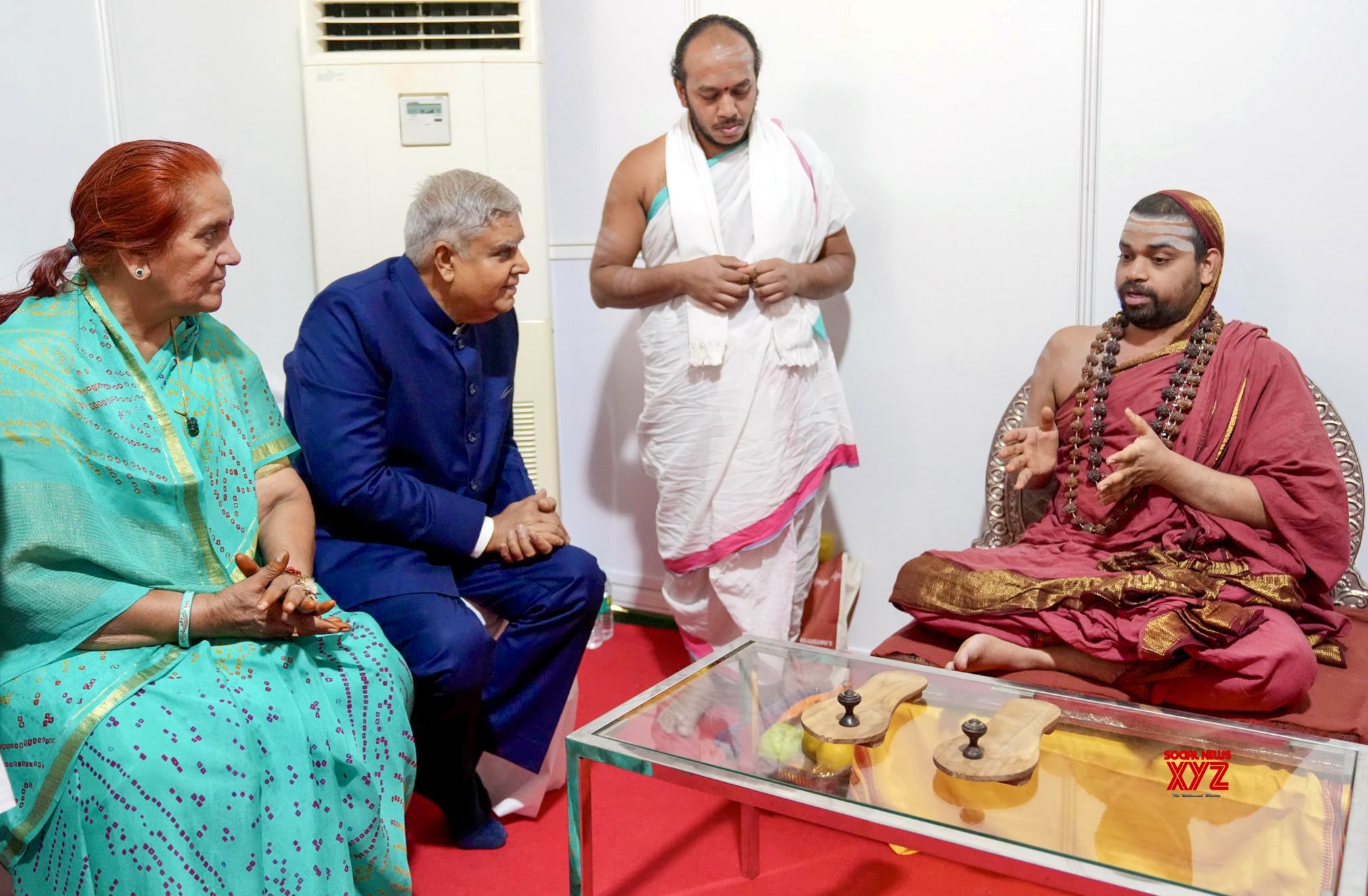 Bengaluru: el vicepresidente Jagdeep Dhankhar se reúne con Jagadguru Shankaracharya #Galería