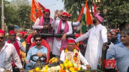 Mumbai: Samajwadi Party MP Awadhesh Prasad holds a roadshow in support of party candidate Abu Asim Azmi for the upcoming Maharashtra Assembly Election 2024 in Mumbai on Monday, October 28, 2024. (Photo: IANS)