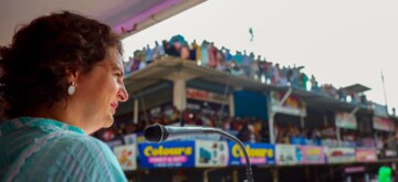 Wayanad: Congress General Secretary and party candidate Priyanka Gandhi Vadra addresses at the Engapuzha's corner meeting in Thiruvambady, Wayanad, on Tuesday, October 29, 2024. (Photo: IANS)