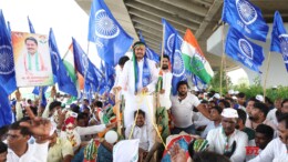 Nagpur: Maharashtra Congress President Nana Patole holds a roadshow before filing his nomination from the Sakoli Assembly constituency for the Maharashtra Assembly elections in Nagpur on Tuesday October 29, 2024. (Photo: IANS)