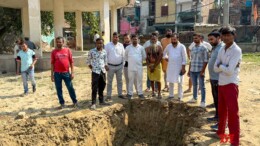 New Delhi: Aam Aadmi Party MLA Akhilesh Pati Tripathi inspects the construction of an artificial Chhath Ghat at Ramlila Park in New Delhi on Saturday, November 2, 2024. (Photo: IANS)