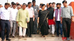 New Delhi: Delhi Chief Minister Atishi inspects ITO Hathi Ghat ahead of the preparations for the Chhath Festival in New Delhi on Monday, November 04, 2024. (Photo: IANS)