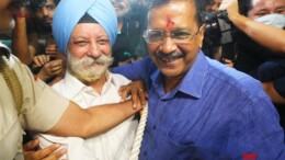 New Delhi: Aam Aadmi Party (AAP) National Convenor Arvind Kejriwal interacts with people during his 'Padyatra' in Timarpur , New Delhi  on Monday, November 4, 2024. (Photo: IANS)