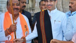 Adamapur: Shiv Sena (UBT) chief Uddhav Thackeray during his visit to Sant Balumama at Adamapur  on Tuesday, November 5, 2024. (Photo: IANS)