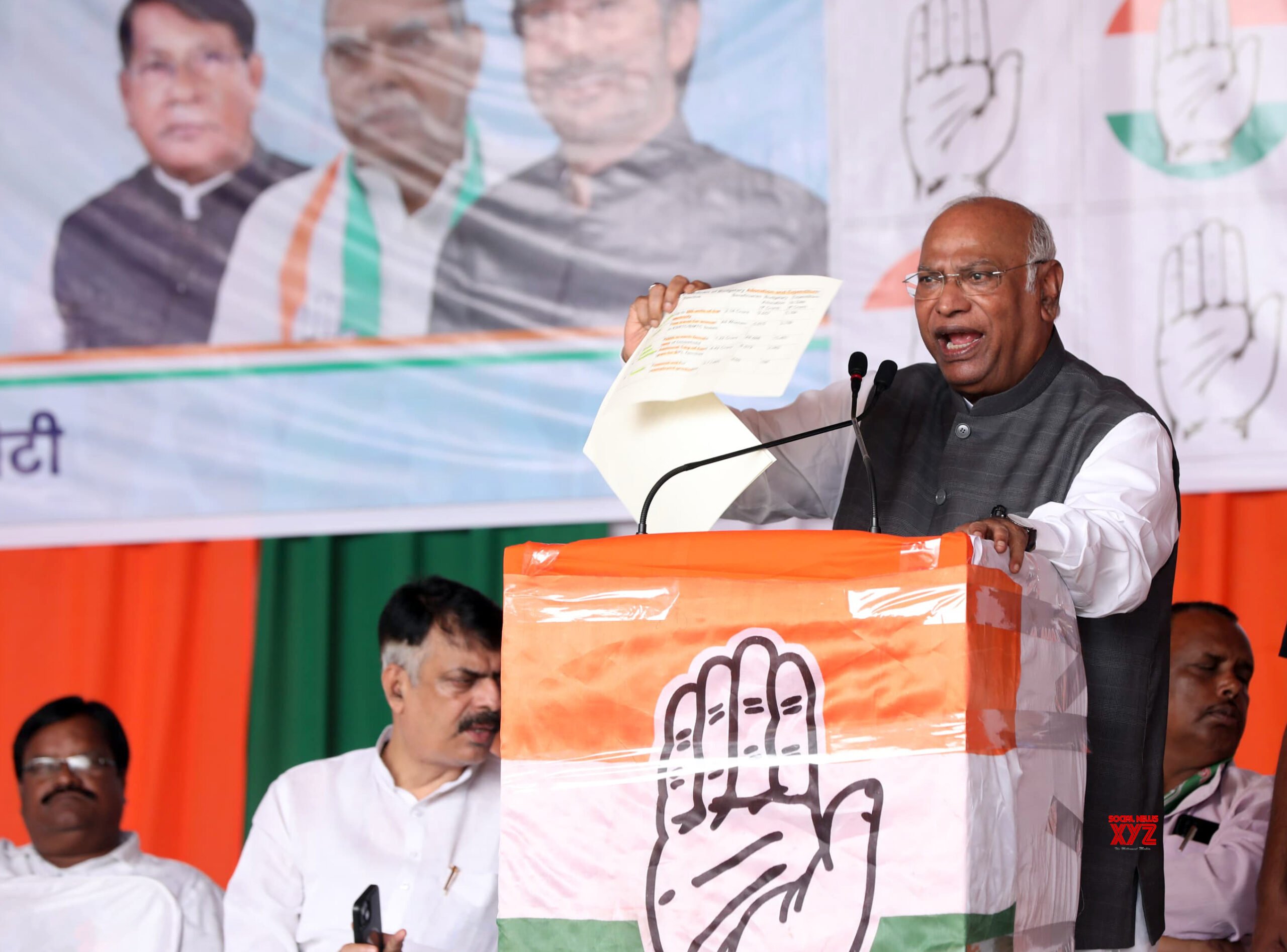 Ranchi: el presidente del Congreso, Mallikarjun Kharge, hablando en la #Galería durante la campaña electoral