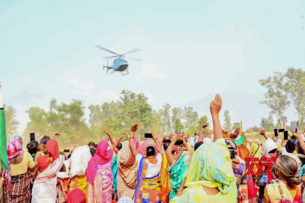 Jharkhand: El presidente del JMM y el ministro principal de Jharkhand, Hemant Soren, llegan para participar en la campaña electoral #Galería