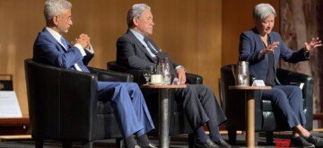 Canberra: External Affairs Minister S. Jaishankar during a conversation with Foreign Minister Penny Wong and Deputy Prime Minister of New Zealand Winston Peters in Canberra on Wednesday, November 06, 2024. (Photo: IANS)