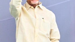 Guntur: Andhra Pradesh CM N Chandrababu Naidu at the inauguration and foundation stone laying ceremony of various power projects in Guntur  on Thursday, November 7, 2024. (Photo: IANS)